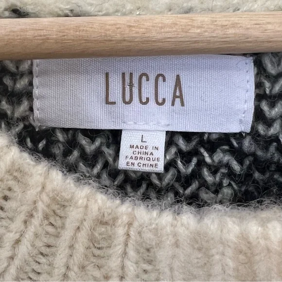 Checkered Black and Cream Cardigan - Picture 7 of 7